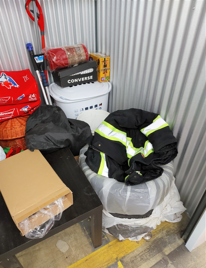 Unit 1252 Mississauga, Ontario L239 Access Storage 7045