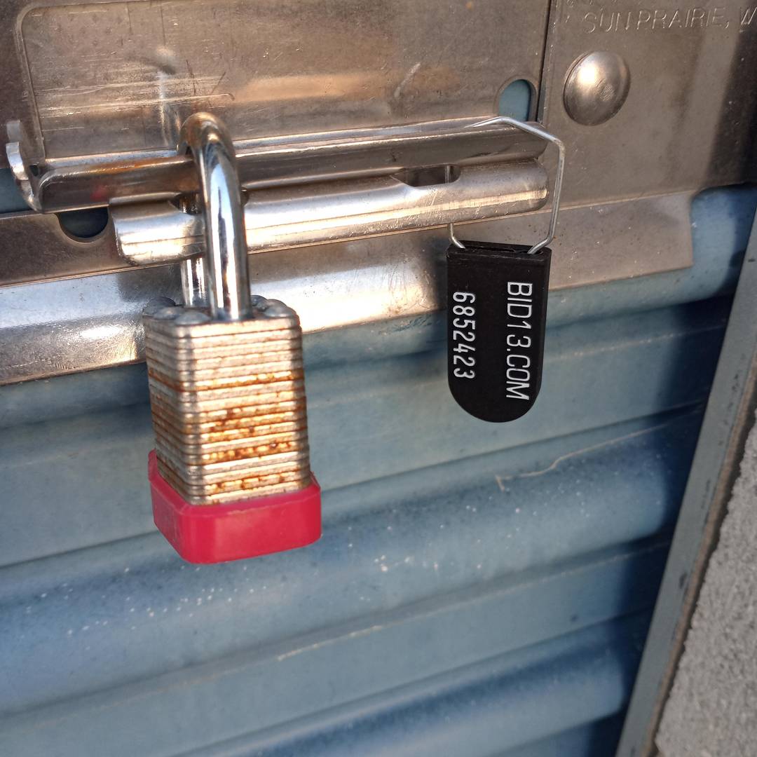 Unit L1049 New baltimore, Michigan STORAGE 23 MILE BID13