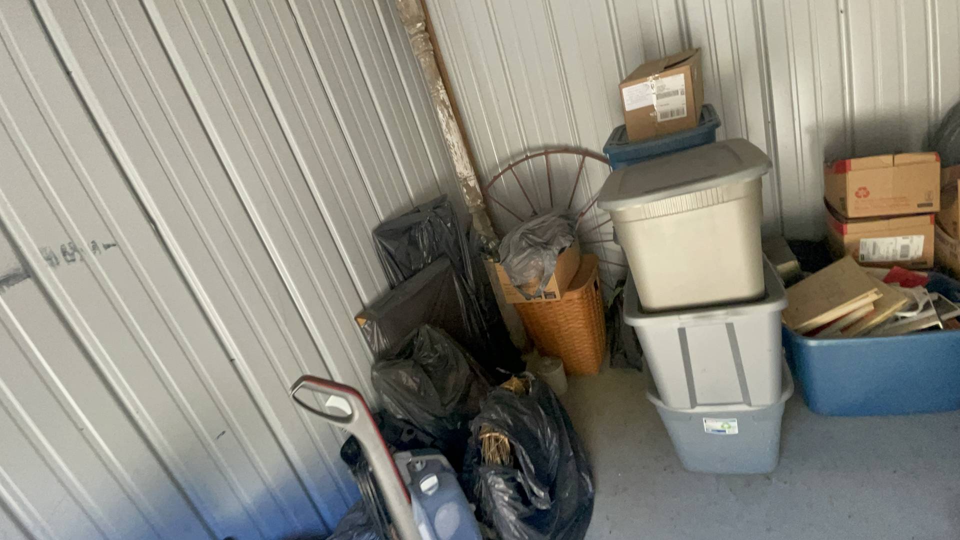 Unit C33 Zanesville, Ohio Premier Storage of ZanesvilleNewark Road