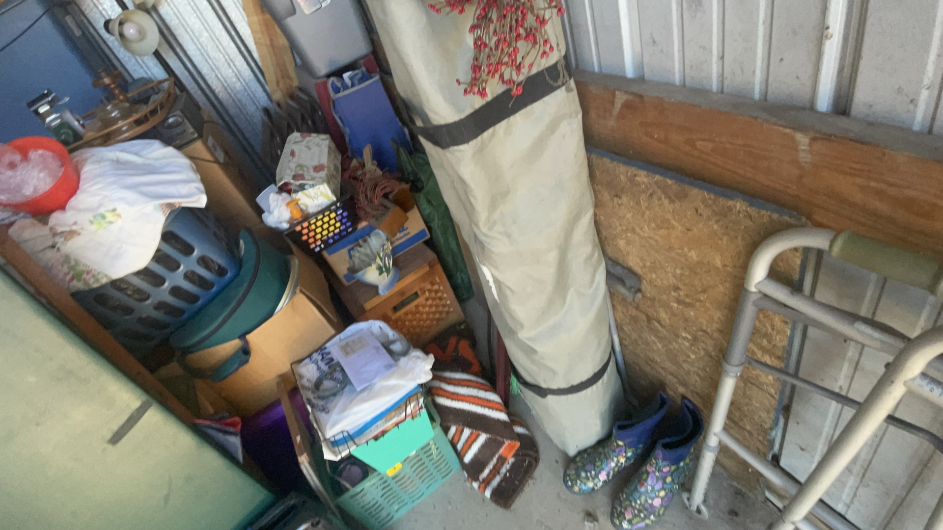 Unit D6 Zanesville, Ohio Premier Storage of ZanesvilleRichards Rd