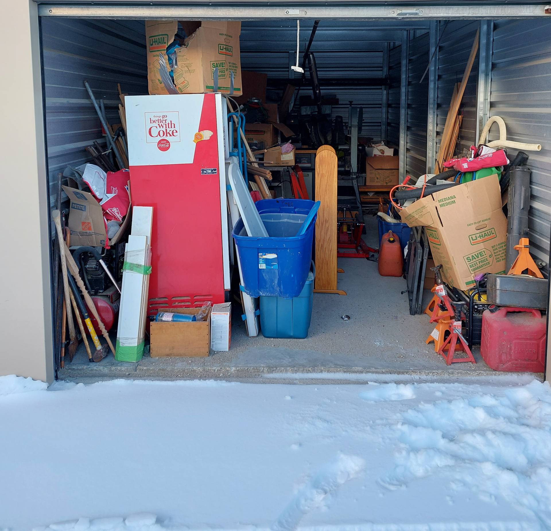 Unit 0307 Winnipeg, Manitoba L040 Access Storage 275 Gordon