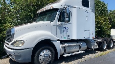 2005-Tractor-Truck-Cab