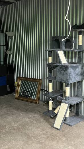 Cat-tower