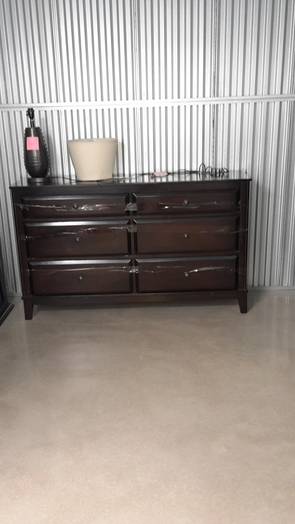 dressers