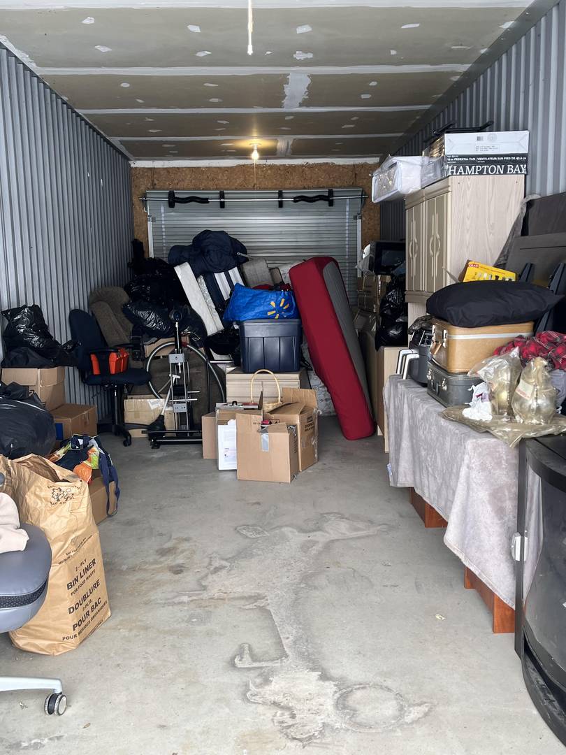 Unit 210 Bowmanville, Ontario L237 Access Storage 1084 Haines St BID13