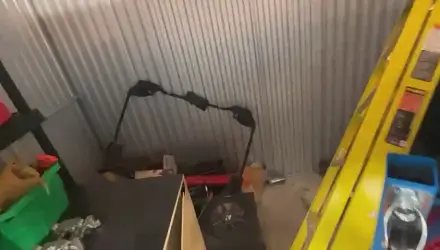 Engine-hoist