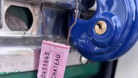 Gas