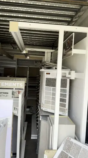 showroom-displays