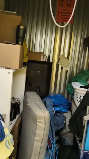 Unit 4743122 - Toronto, Ontario | Apple Self Storage Adelaide | BID13