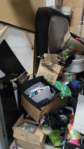 Unit B68 - Montréal, Quebec | Dépôt-Clé Entreposage / Lock-It Storage ...